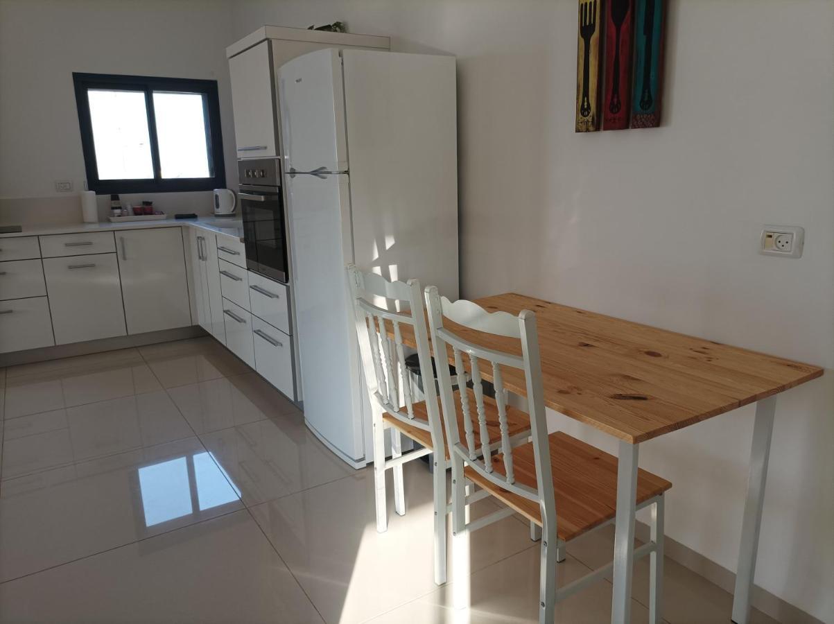נוגה בגולן Apartment Qaşrīn Exterior foto