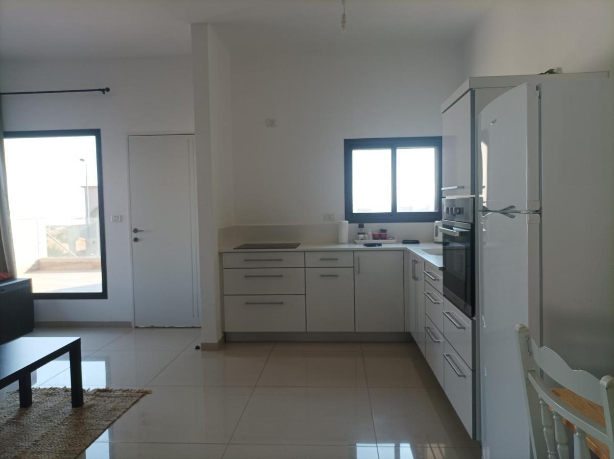 נוגה בגולן Apartment Qaşrīn Exterior foto